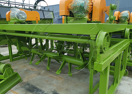 Small trench compost turning machine