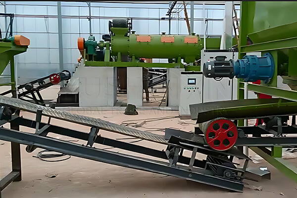 new type organic fertilizer granulation plant for chicken manure fertilizer pellet making in US