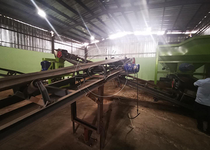 Simple powder oragnic fertilizer making line running