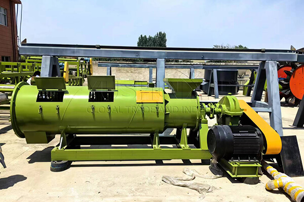 new type organic fertilizer granulator for sale