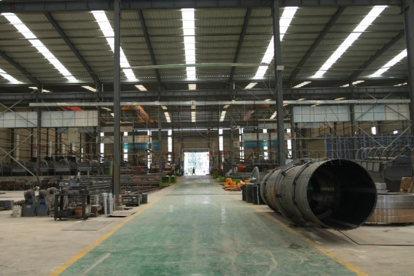 NPK fertilizer granulator manufacturing workshop