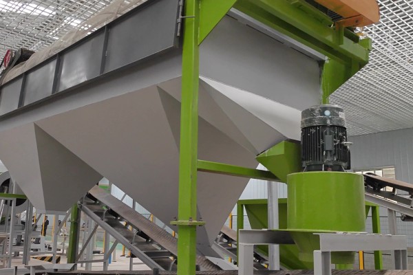 screen npk fertilizer pellets to uniform size